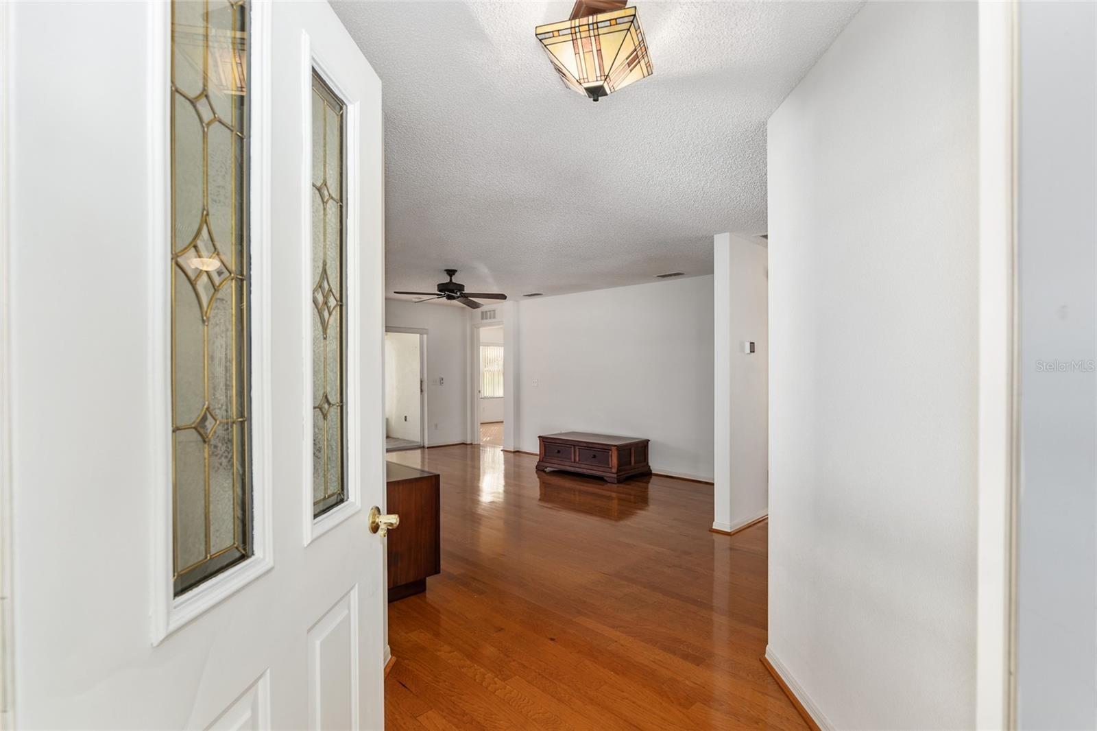 ON TOP OF THE WORLD - Residential