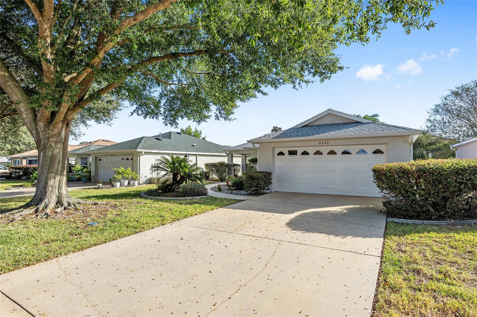 ON TOP OF THE WORLD - Residential