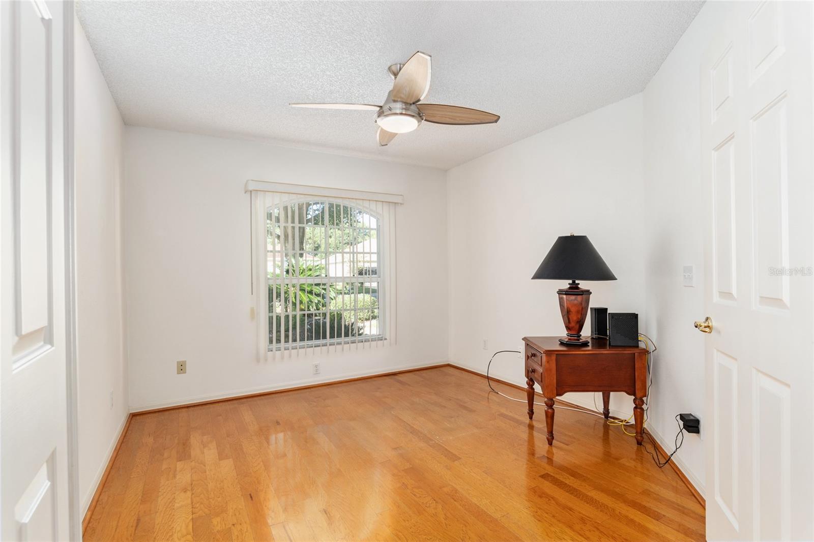 ON TOP OF THE WORLD - Residential