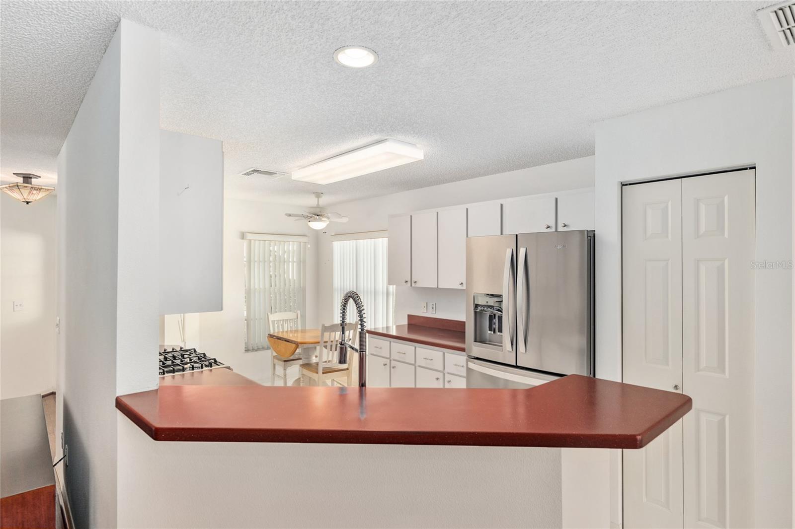 ON TOP OF THE WORLD - Residential