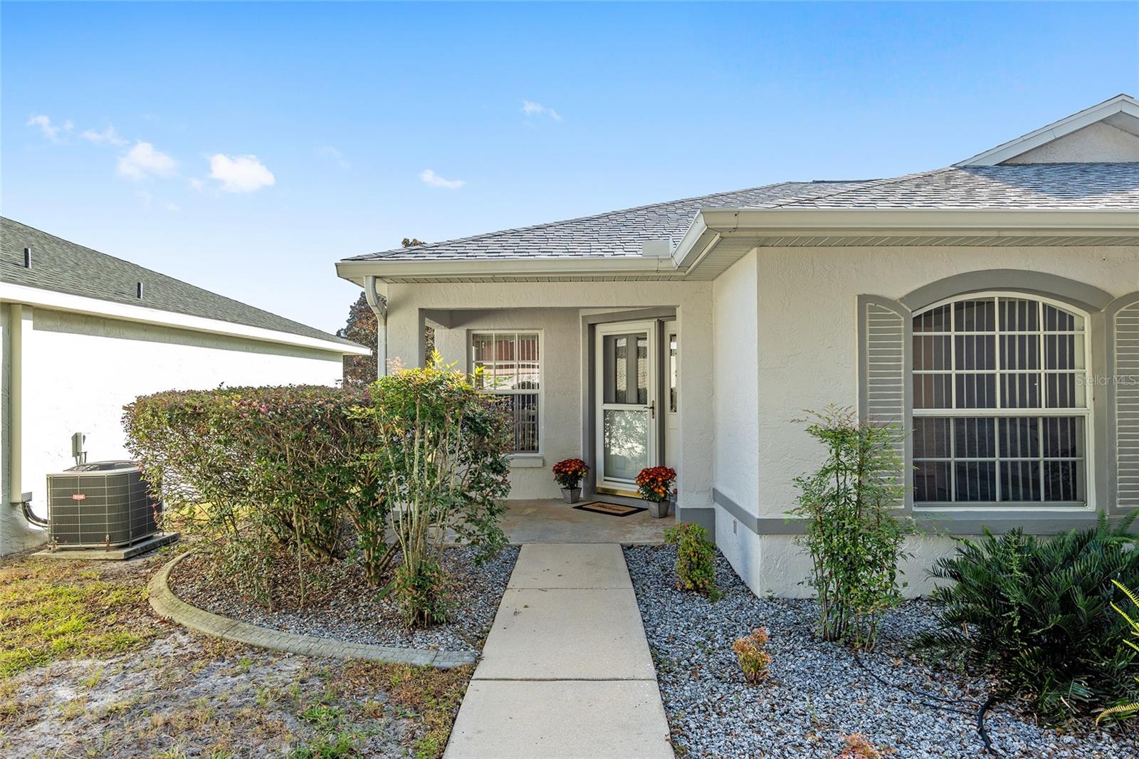 ON TOP OF THE WORLD - Residential