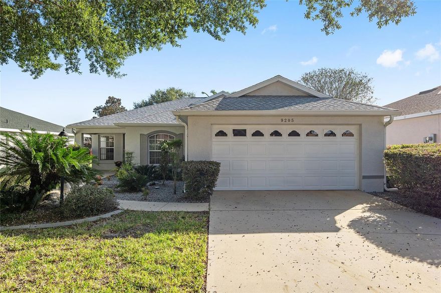 Come see this charming Wakefield Model in the Providence neighborhood of On Top of the World. This move in ready 2 bed/2 bath with an additional flex room/den has an open floor plan with a kitchen that flows into the dining room and the living area. New Roof in 2020. New Gas Water Heater 2020.  The kitchen has corian countertops and all stainless steel appliances including a Whirlpool Refrigerator (2022), Bosch Dishwasher, Samsung Gas Range, and GE Microwave. Also included is a Whirlpool Washer and Dryer located in the laundry room. The spacious master suite includes a walk in closet and large Master Bath with a step-in shower. Relax in the den or enjoy the peaceful sunroom.