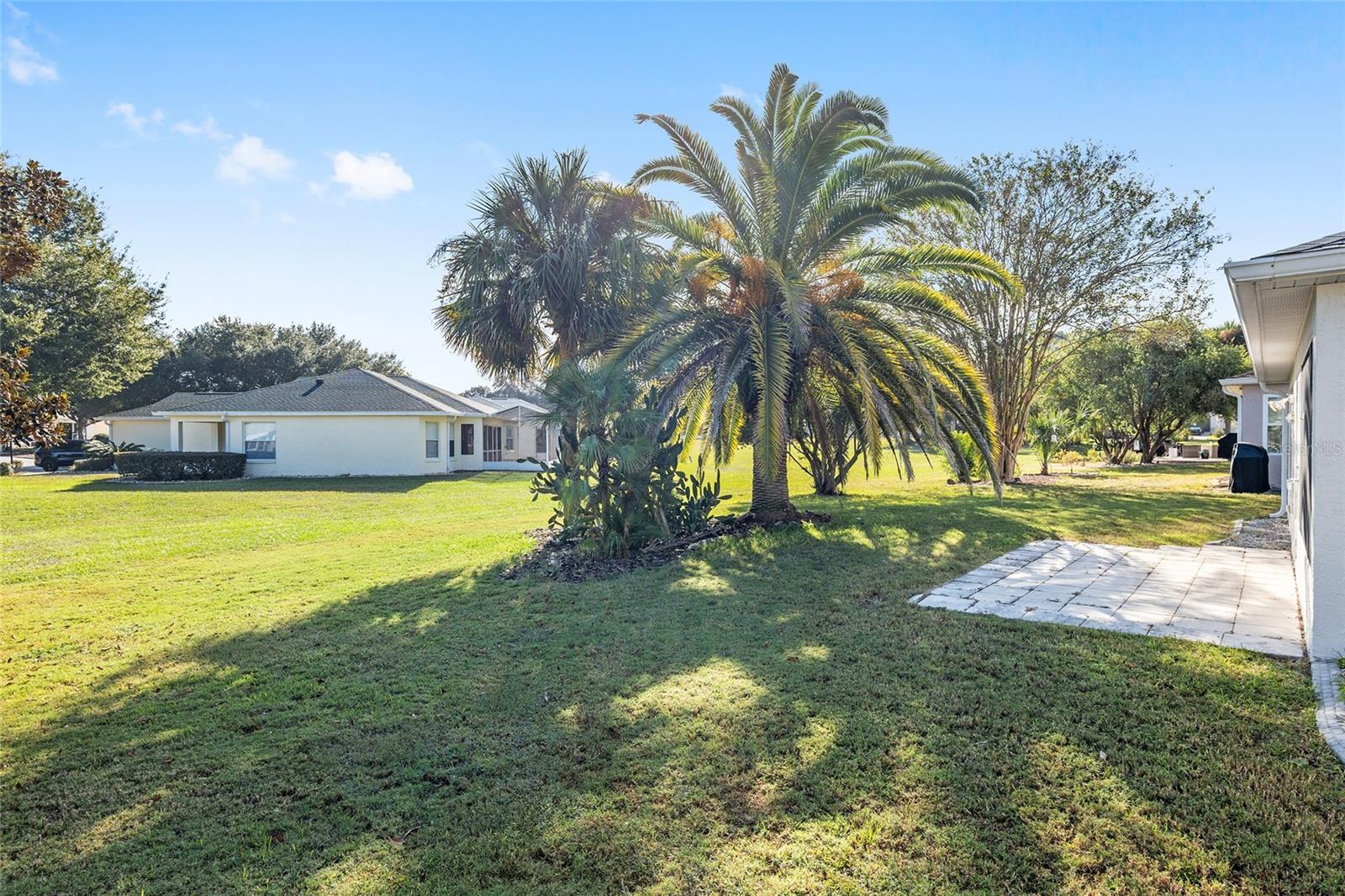 ON TOP OF THE WORLD - Residential