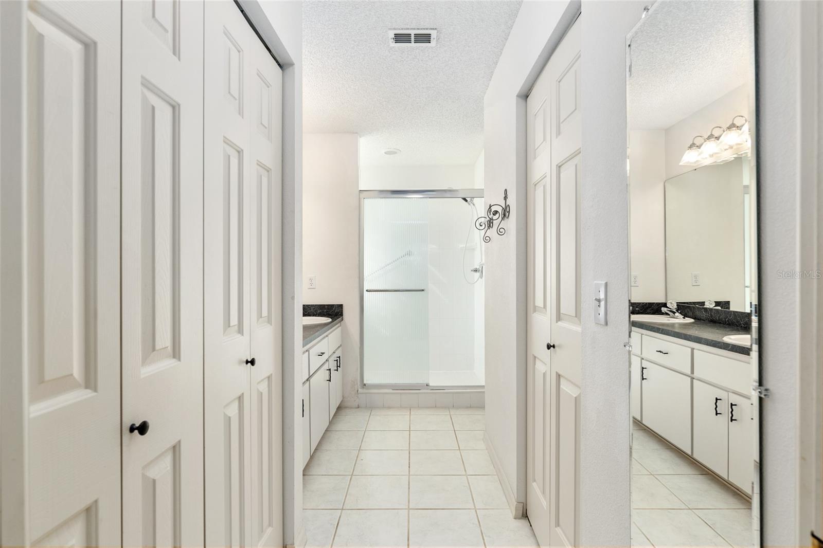 ON TOP OF THE WORLD - Residential