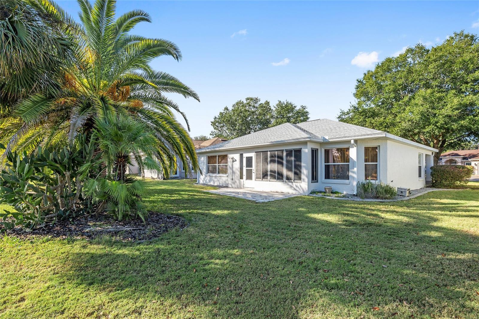 ON TOP OF THE WORLD - Residential