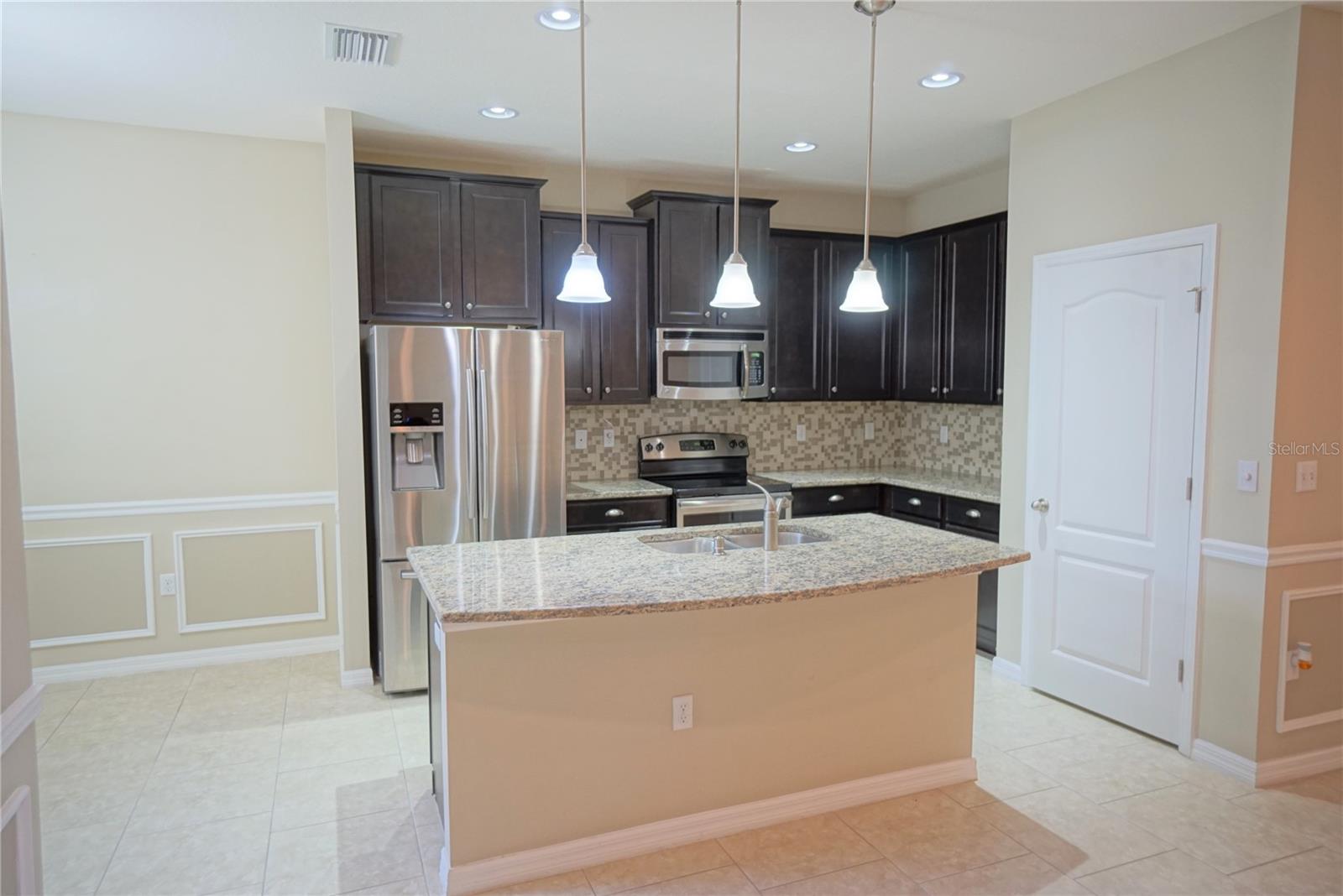 CREEKS OF CITRUS PARK - Residential Lease