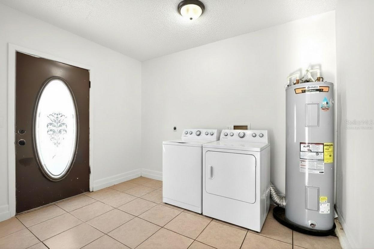 SILVER SPGS SHORES 68 - Residential