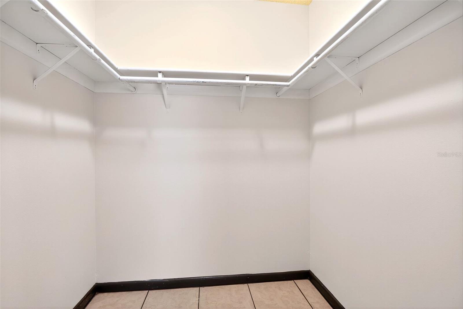 SILVER SPGS SHORES 68 - Residential