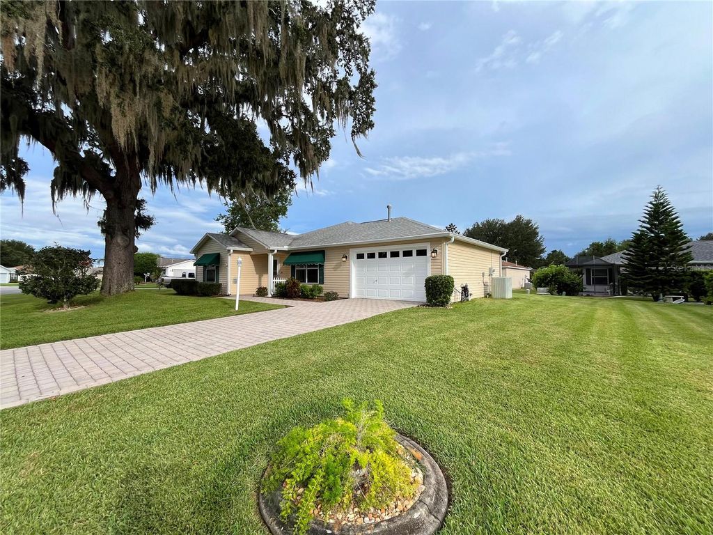 Photo of 9230 SE 179th Wesley Street, The Villages, FL 32162 (MLS # O6342467)