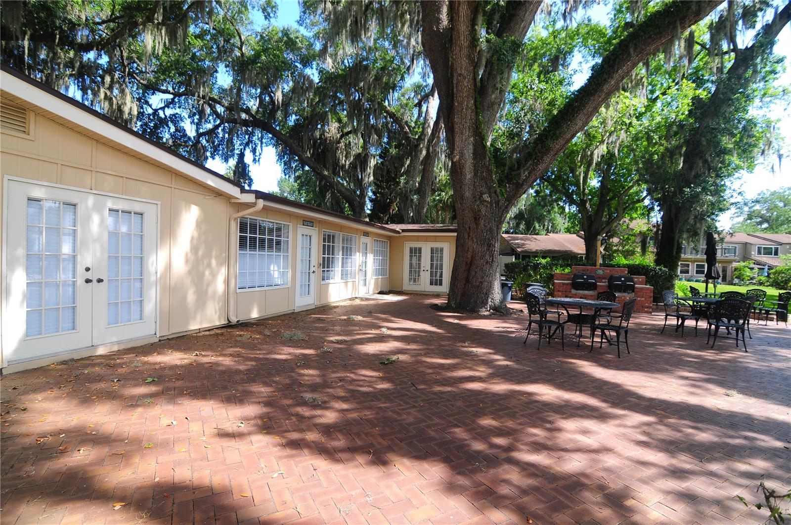 OAK HARBOUR SEC 4 - Residential
