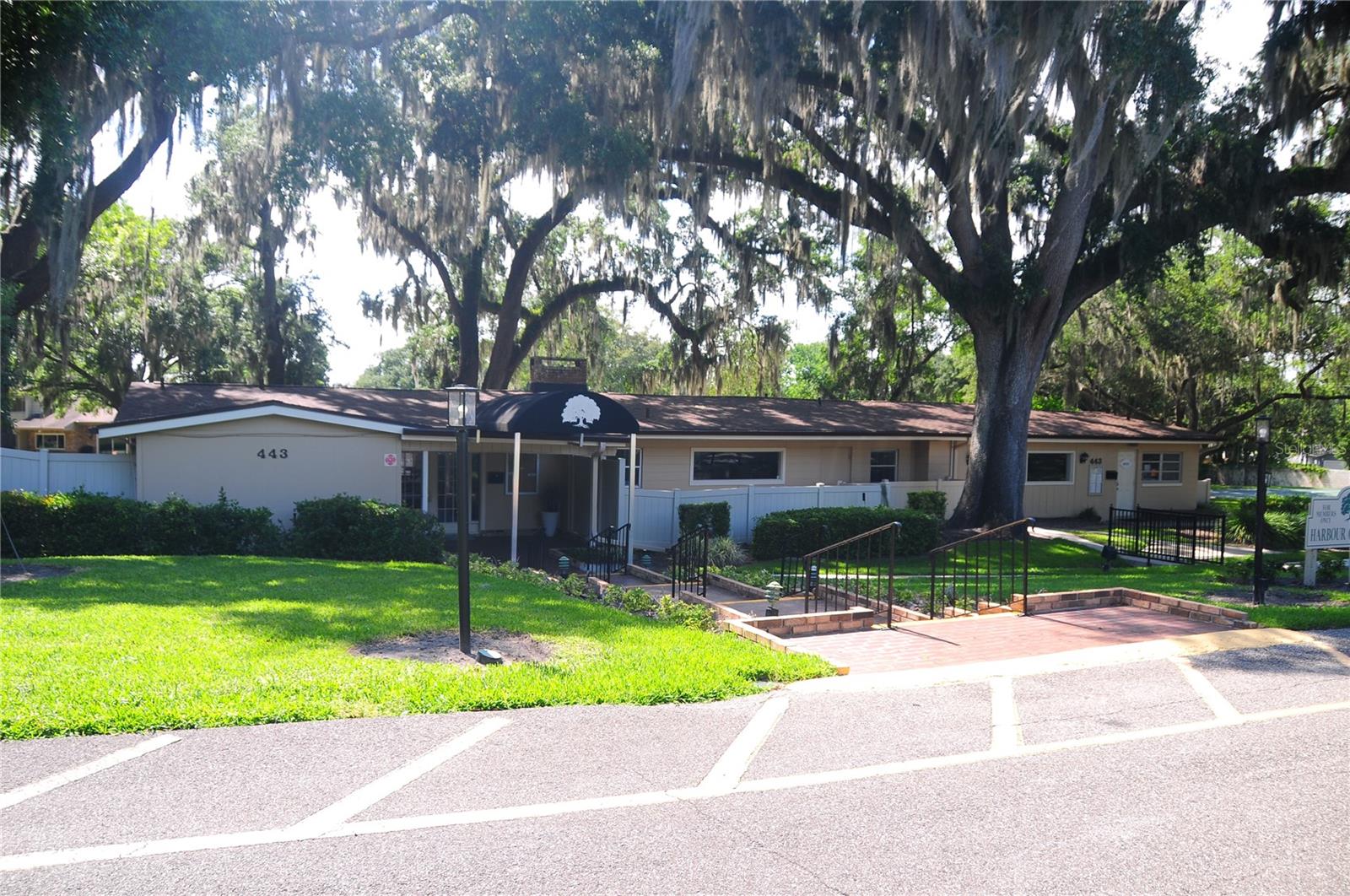 OAK HARBOUR SEC 4 - Residential