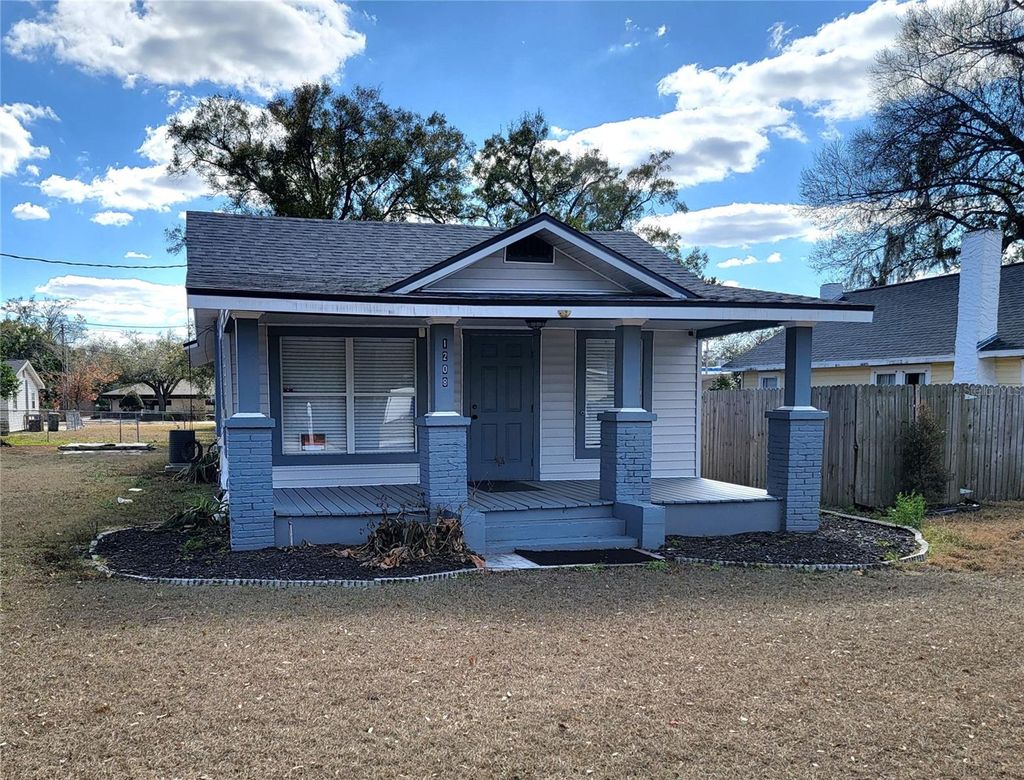 Photo of 1208 Josephine Street, Lakeland, FL 33815 (MLS # L4959163)