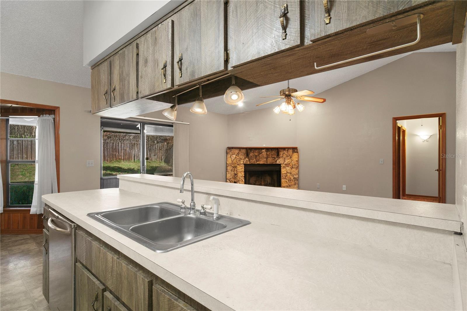 ROSE HILL PH 02 16/34 LOT 74 - Residential