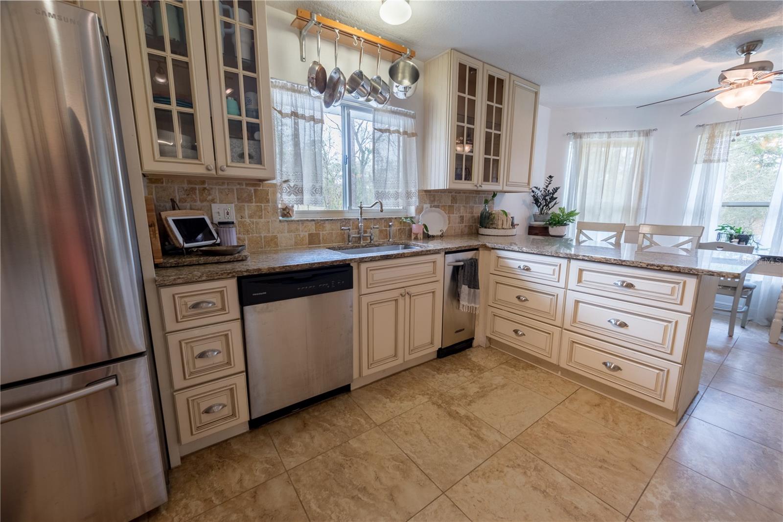 FOX GROVE FARMS - Residential