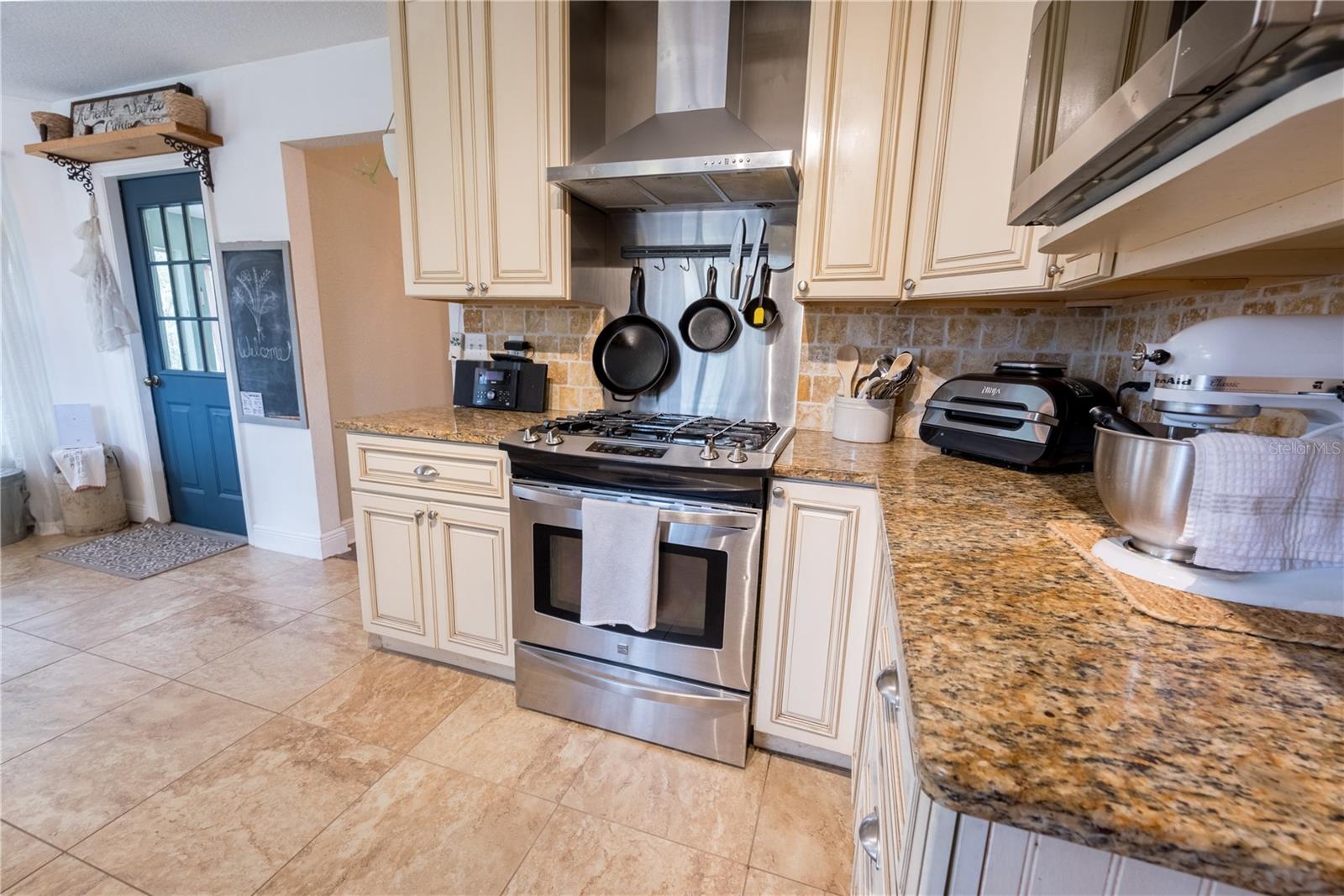 FOX GROVE FARMS - Residential