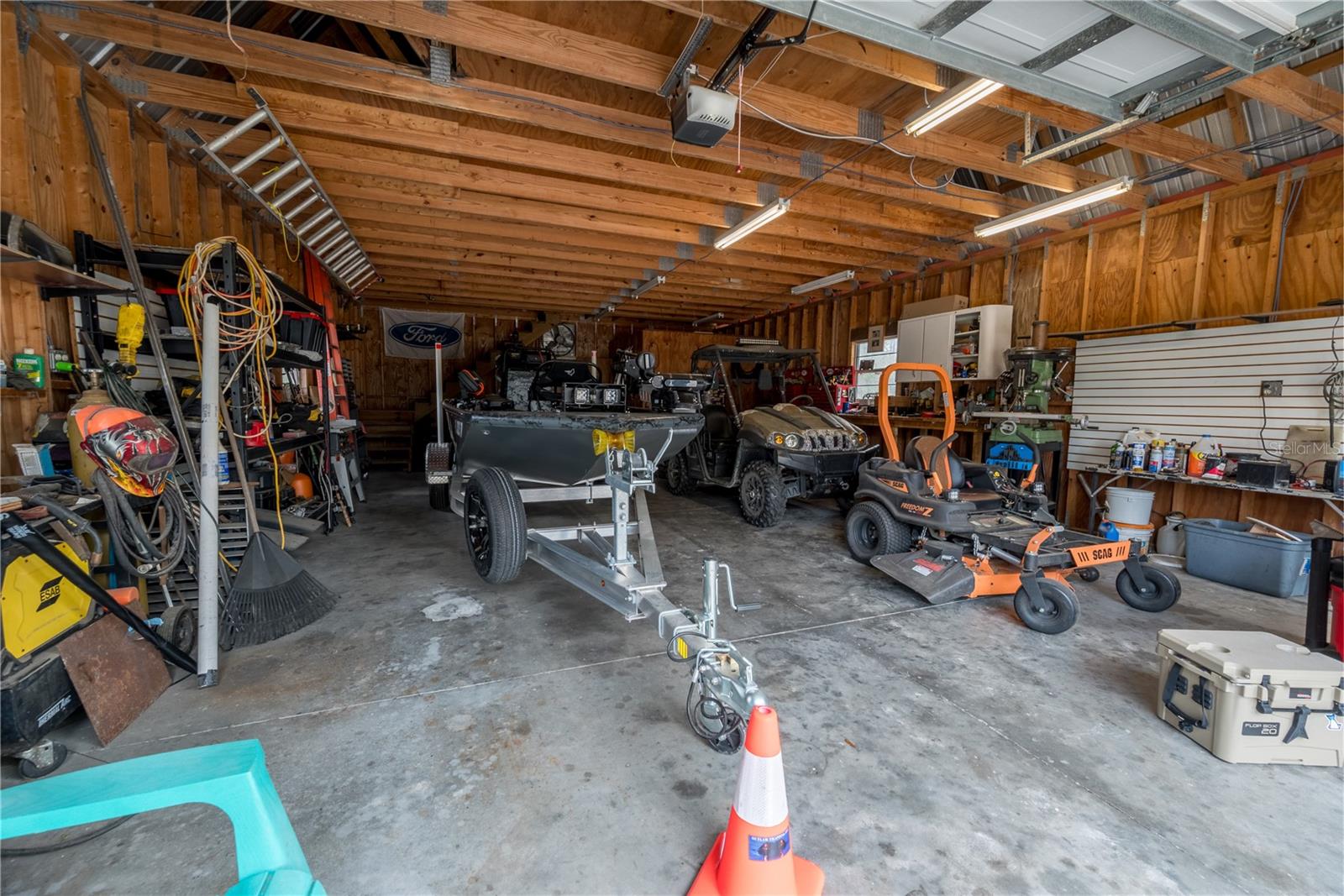 FOX GROVE FARMS - Residential