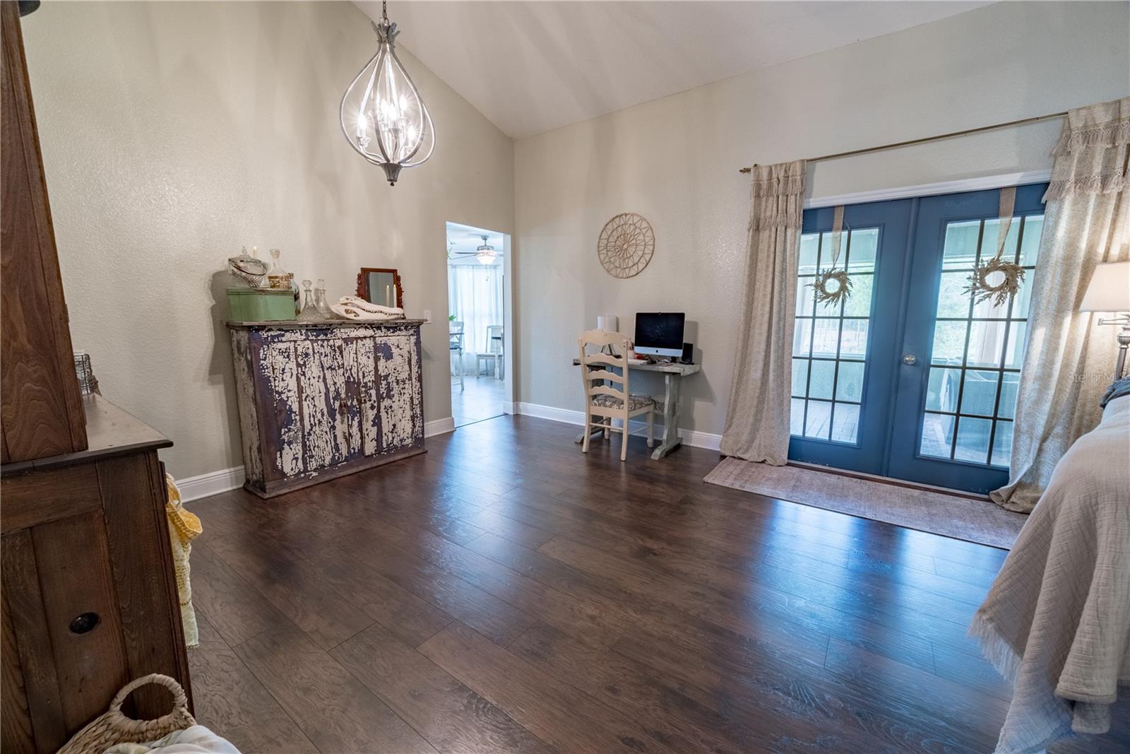 FOX GROVE FARMS - Residential