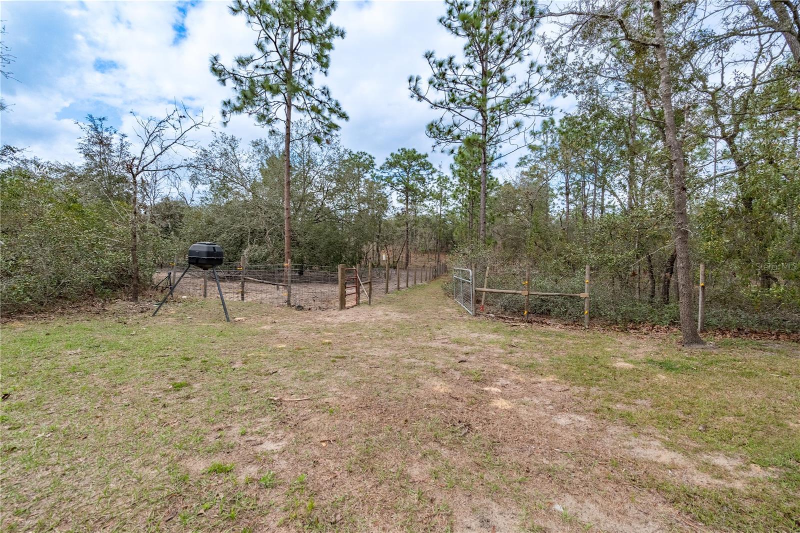 FOX GROVE FARMS - Residential