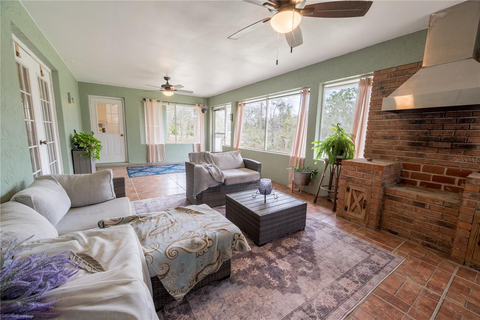 FOX GROVE FARMS - Residential