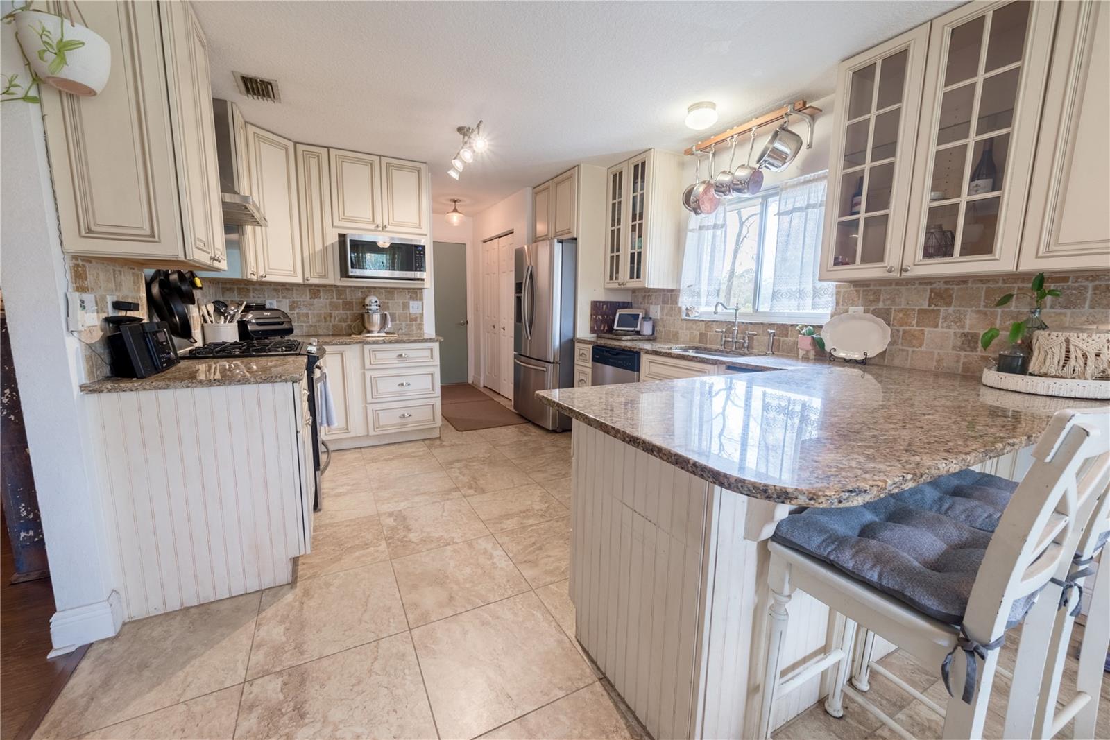 FOX GROVE FARMS - Residential