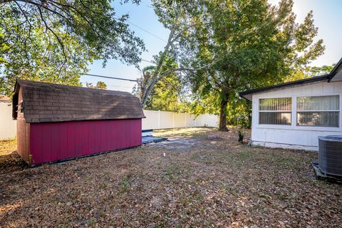 A home in DELTONA