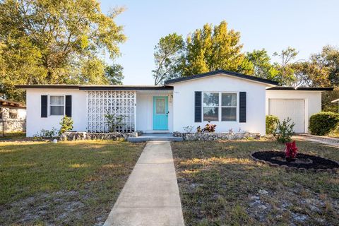 A home in DELTONA