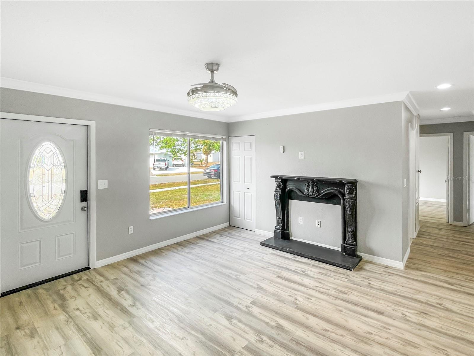 3342 AVANTI CIRCLE