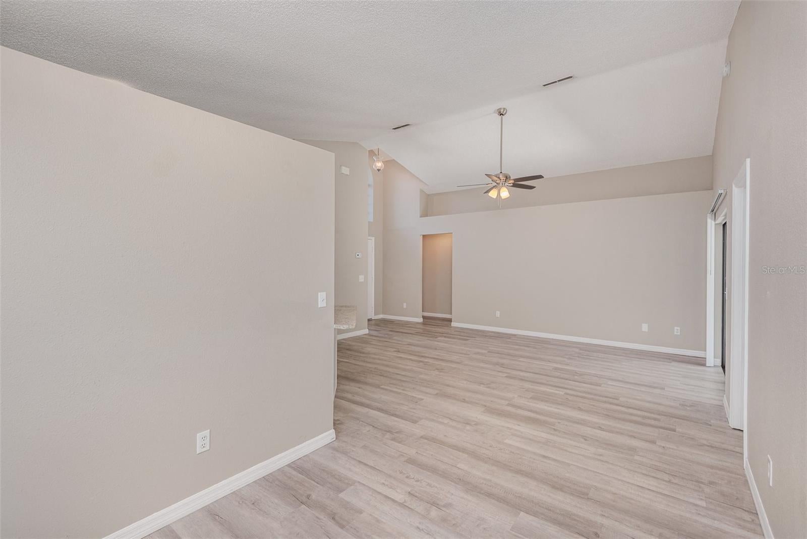 3846 LONG GROVE LANE