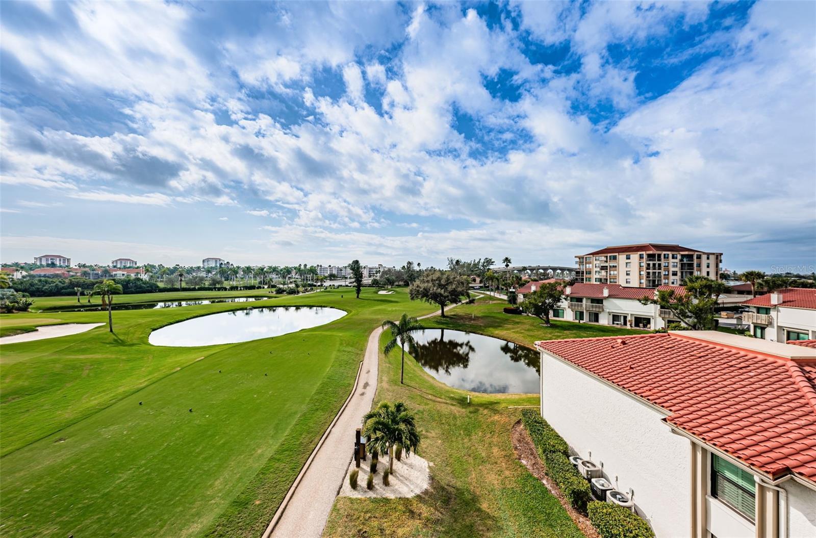 CASA DEL MAR CONDO III - Residential