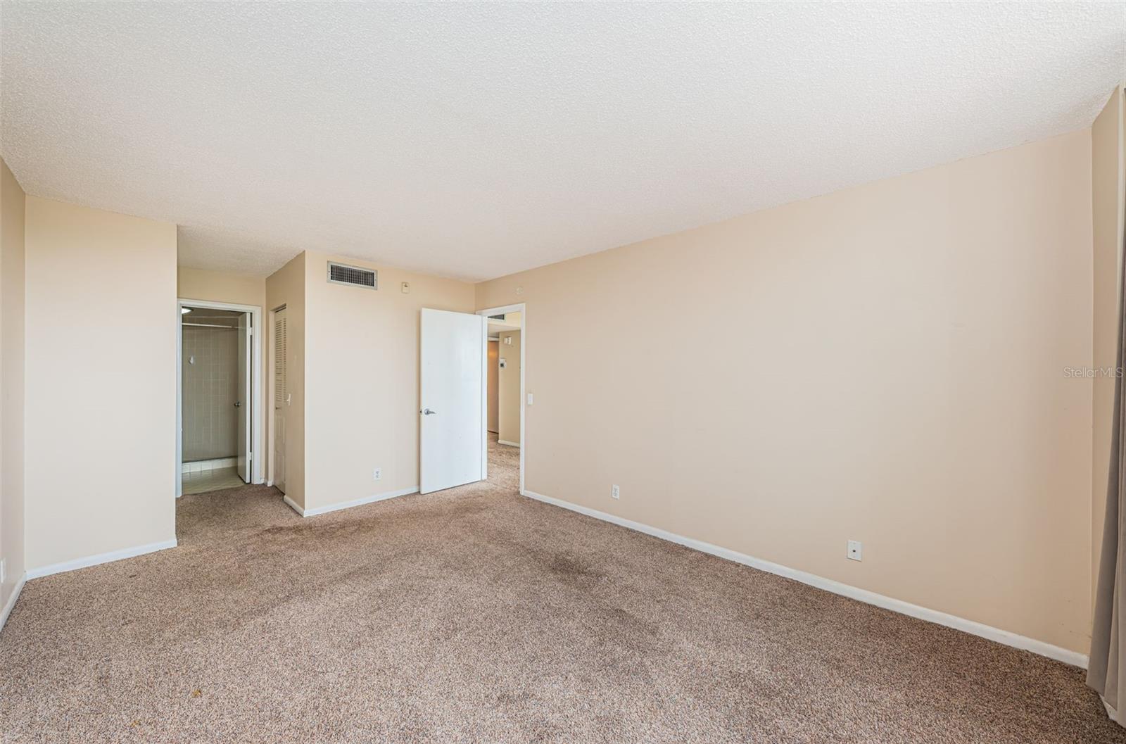 CASA DEL MAR CONDO III - Residential