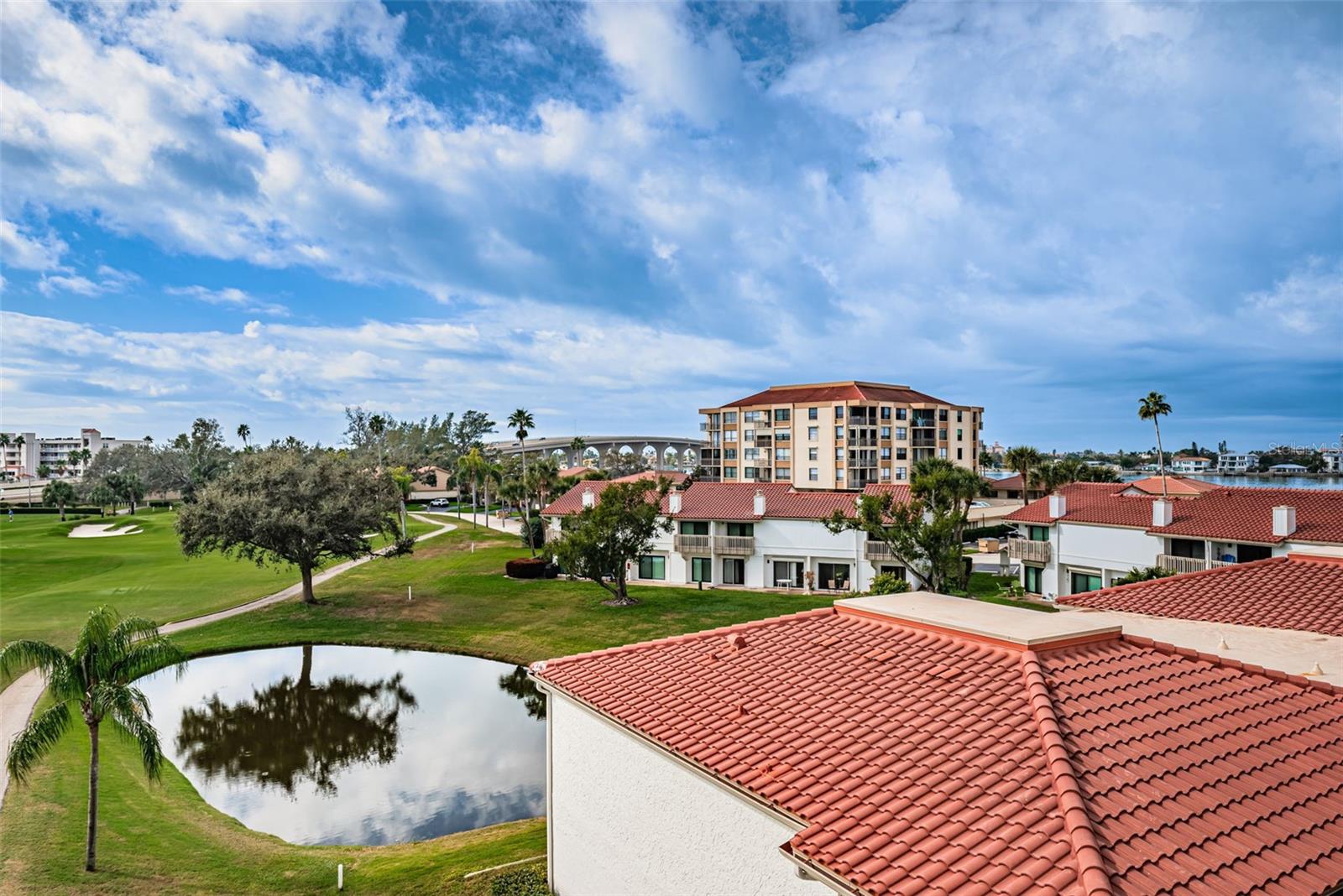 CASA DEL MAR CONDO III - Residential