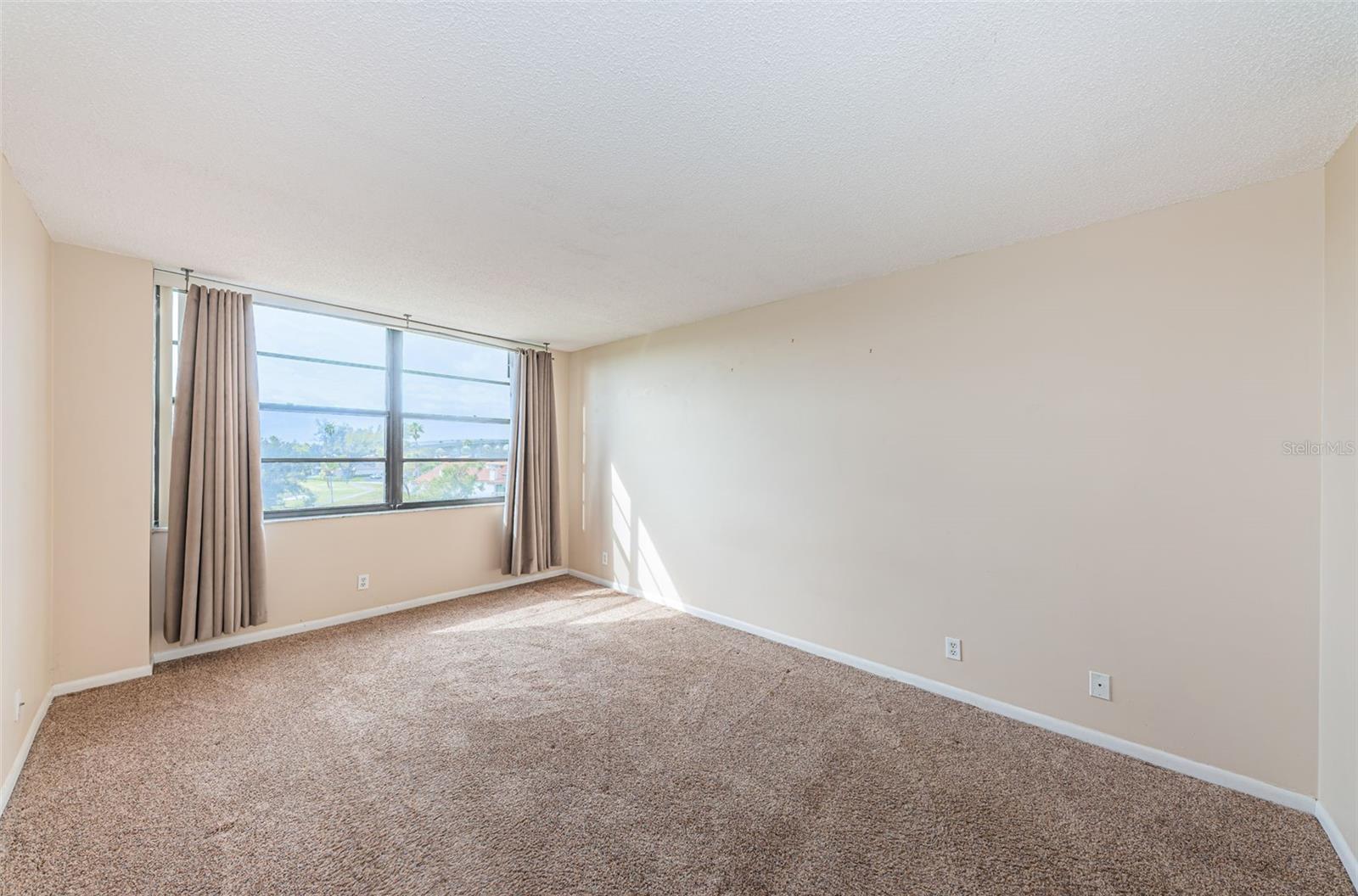 CASA DEL MAR CONDO III - Residential