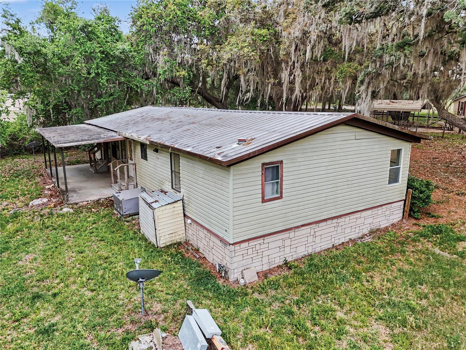 LONG LAKE ACRES - Residential
