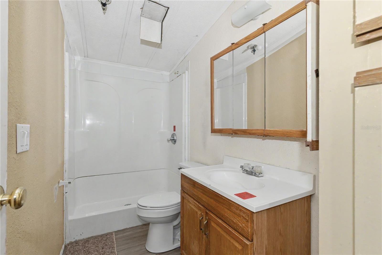 LONG LAKE ACRES - Residential