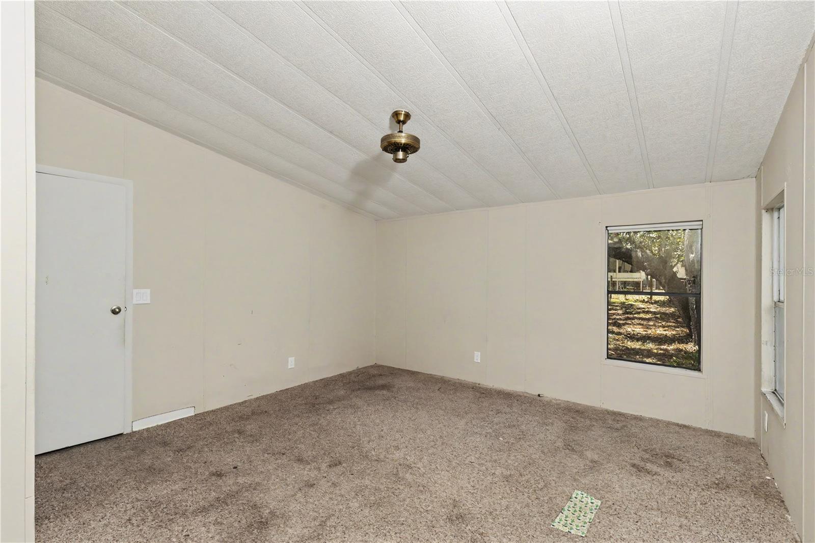 LONG LAKE ACRES - Residential