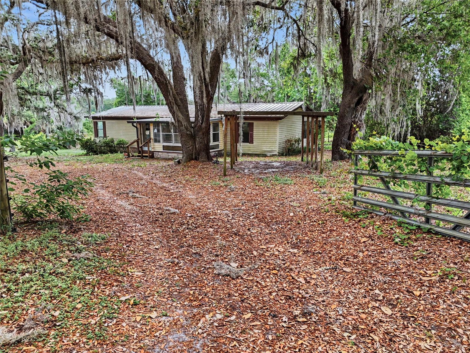 LONG LAKE ACRES - Residential