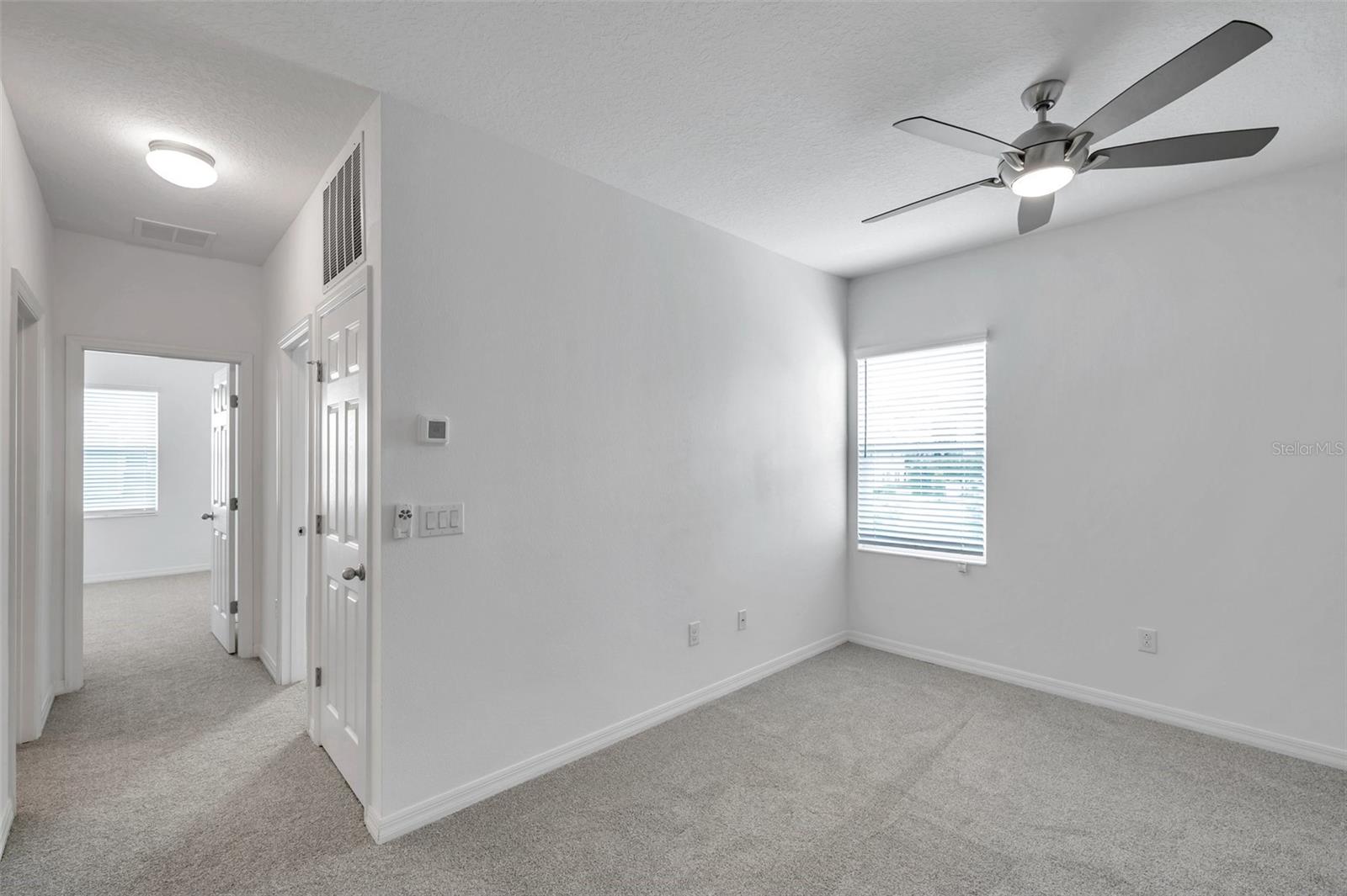 FISHHAWK RANCH WEST TWNHMS - Residential