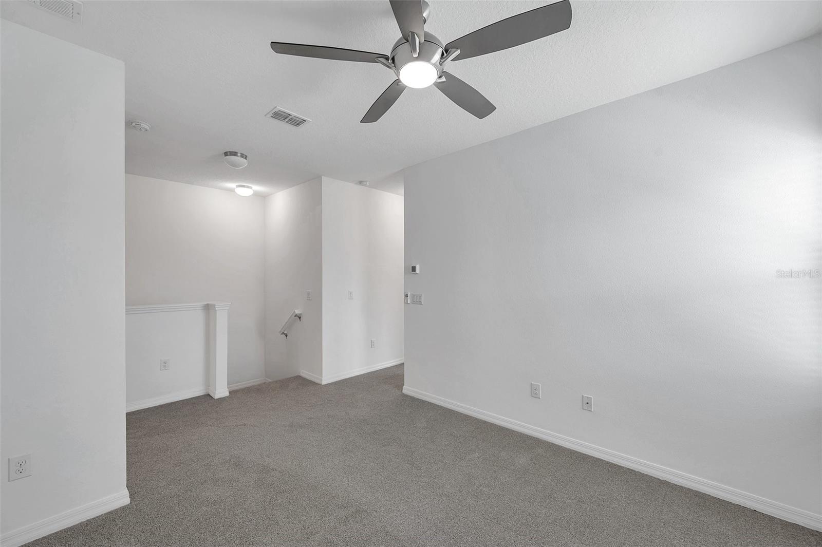 FISHHAWK RANCH WEST TWNHMS - Residential