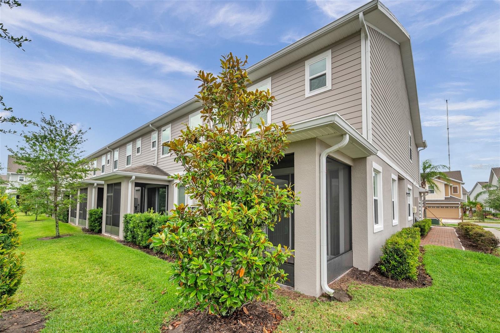 FISHHAWK RANCH WEST TWNHMS - Residential