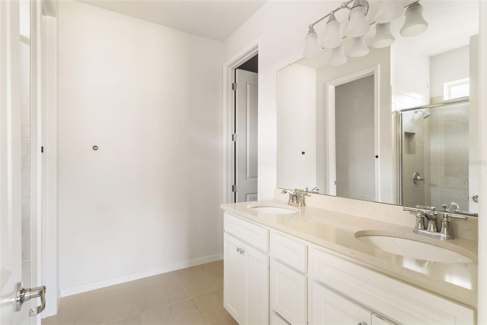 OAKS/PASCO - Residential Lease