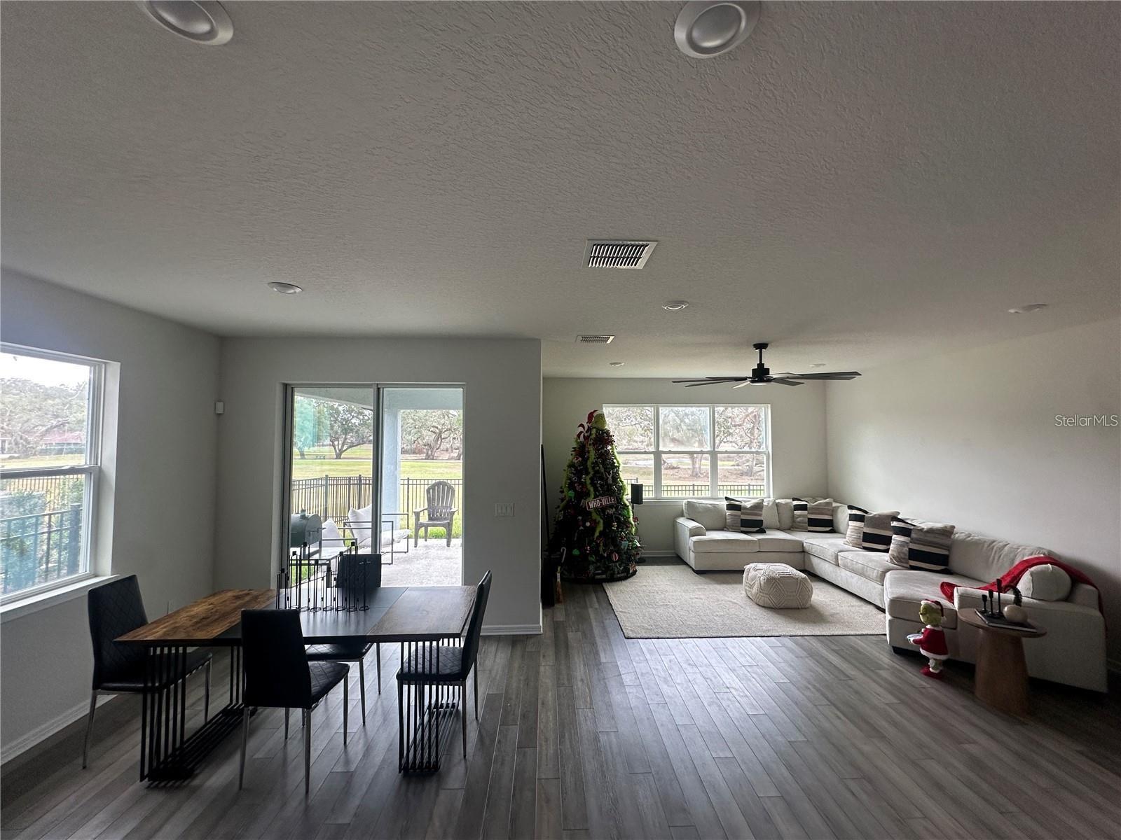 OAKS/PASCO - Residential Lease