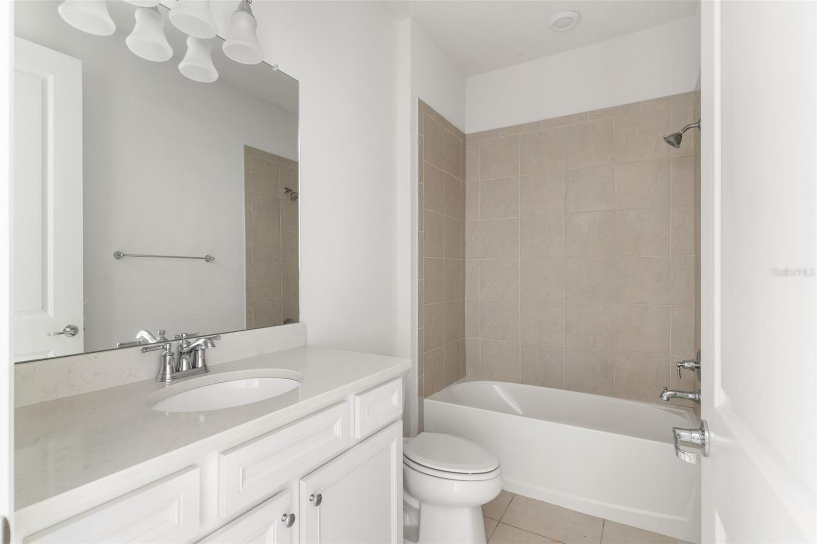 OAKS/PASCO - Residential Lease