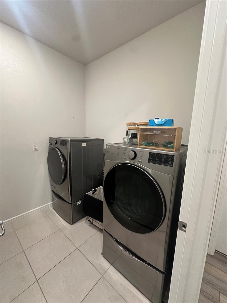 OAKS/PASCO - Residential Lease