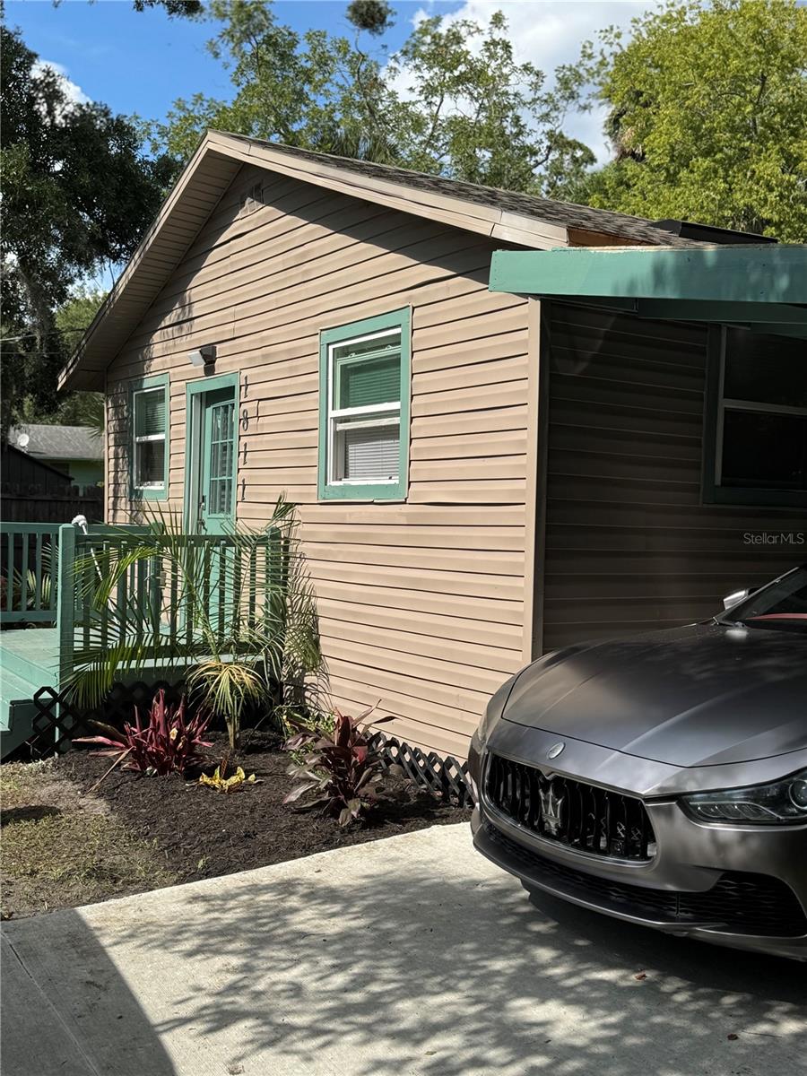 LOCKHARTS SUB - Residential