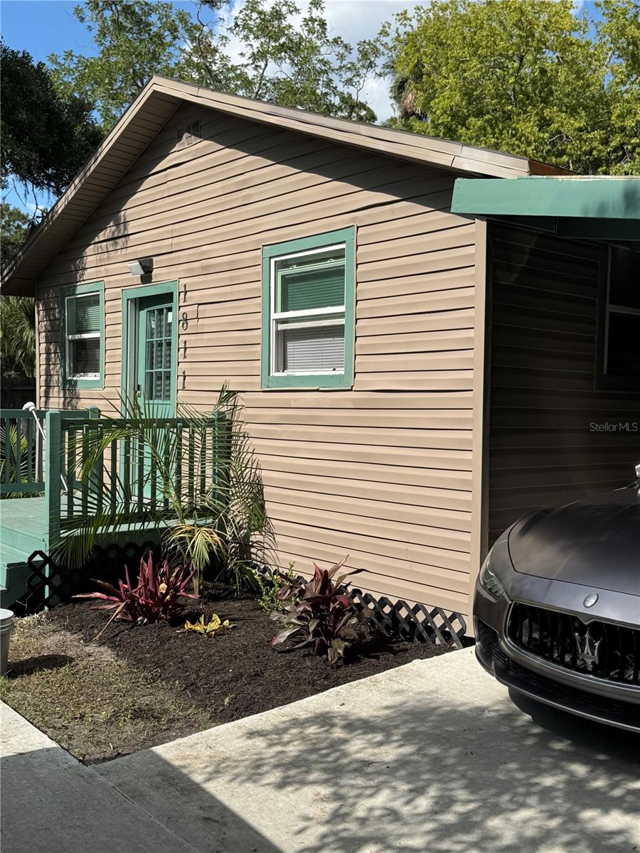 LOCKHARTS SUB - Residential
