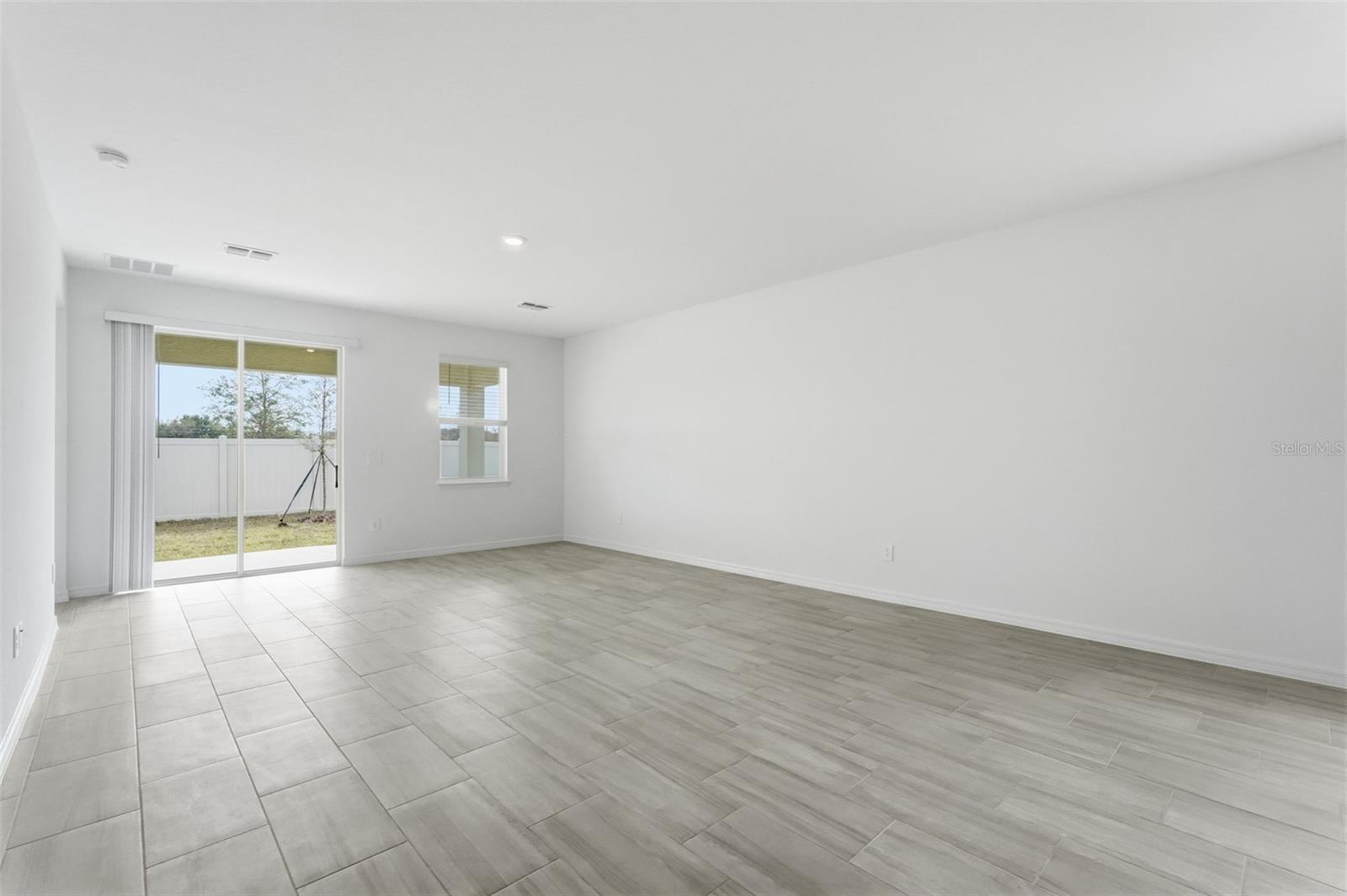 CONNERTON VILLAGE - Residential Lease