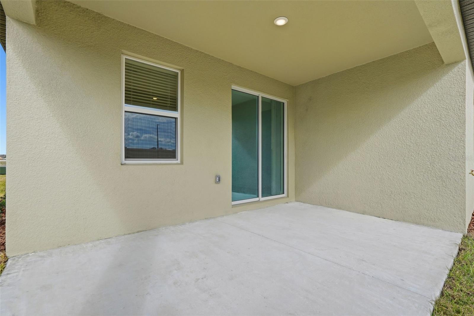 CONNERTON VILLAGE - Residential Lease