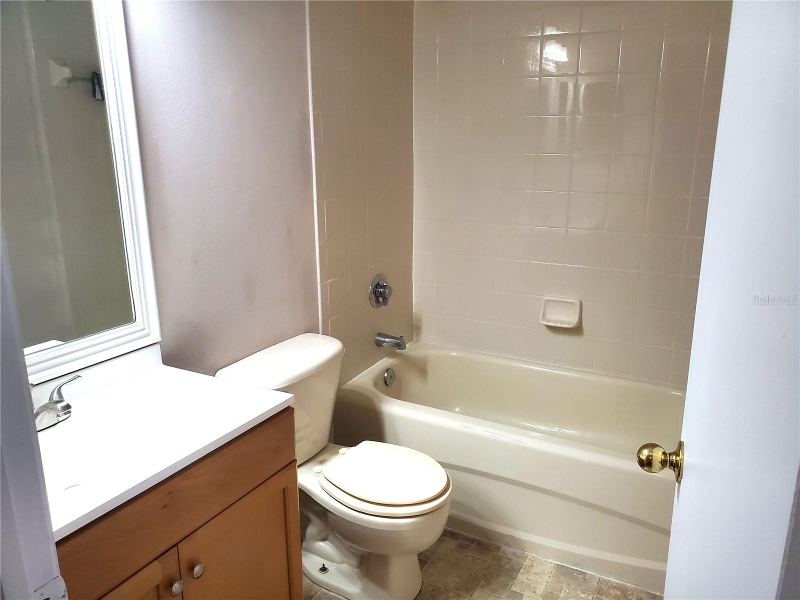 MEADOW POINTE PRCL 16 - Residential Lease