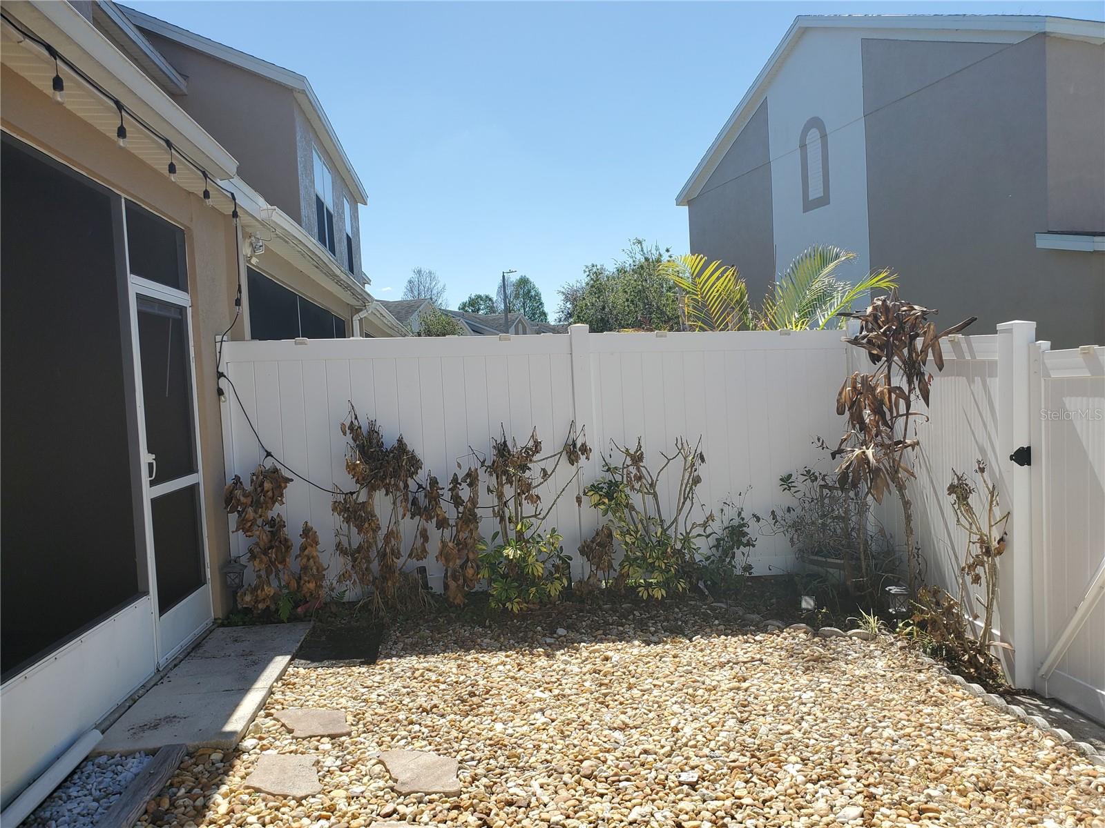 MEADOW POINTE PRCL 16 - Residential Lease