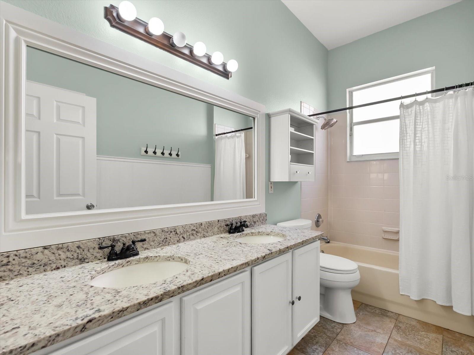 HAMPTON ESTATES - Residential